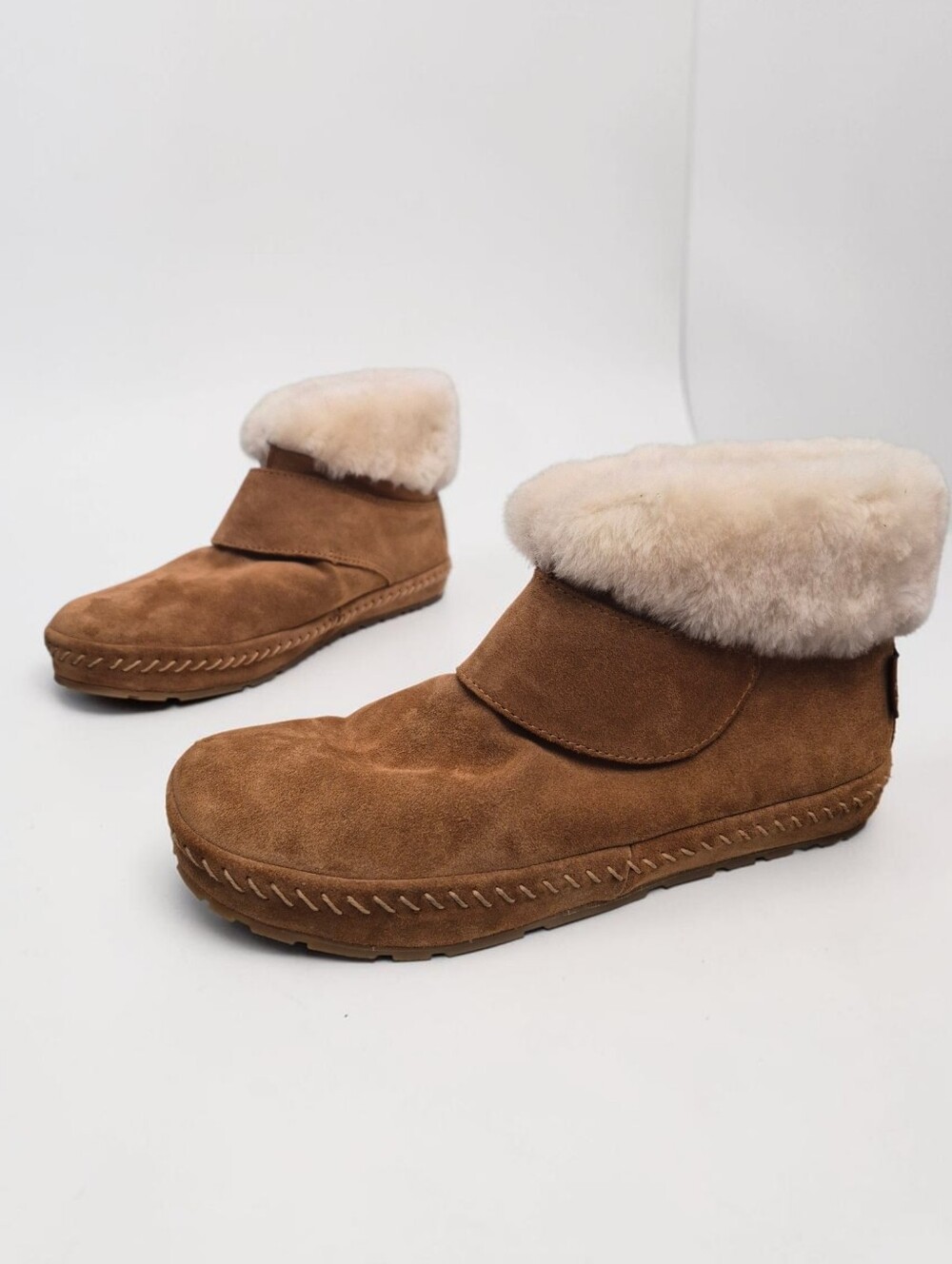 LL Bean Wicked Good Squam Lake Booties Suede Shearling Slippers Cozy Winter